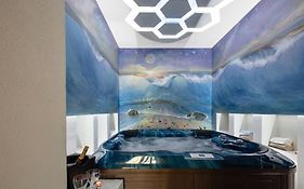 Ni President suite